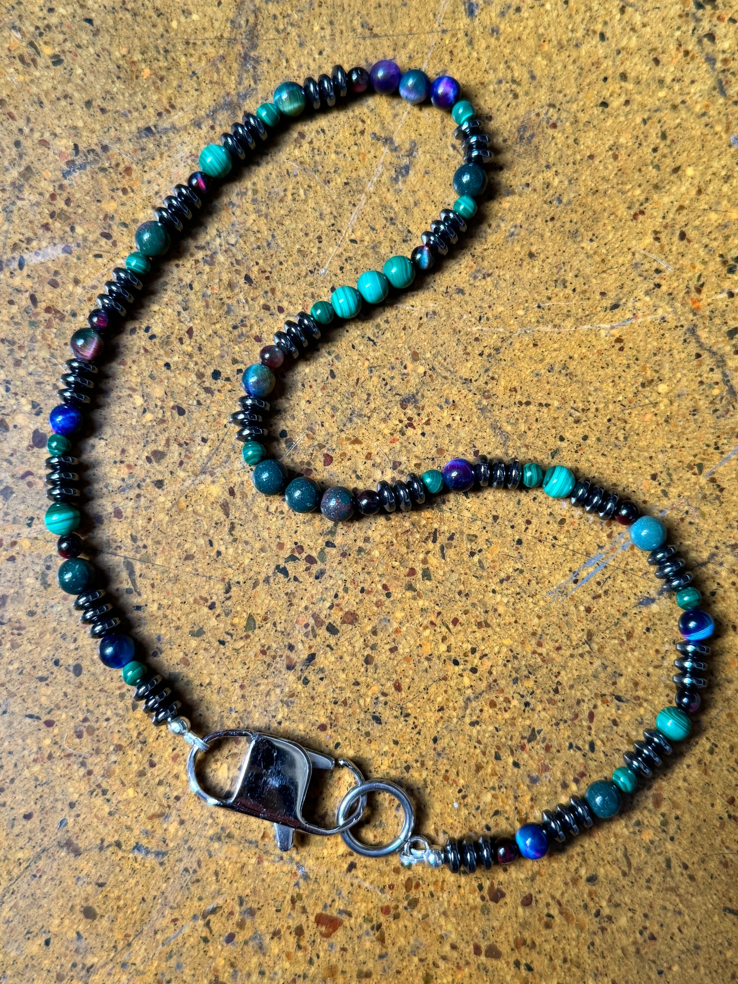 VITALITY NECKLACE